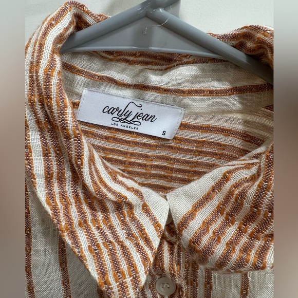 Carley Jean En Creme Button-Up Blouse Size Small - Picture 4 of 9